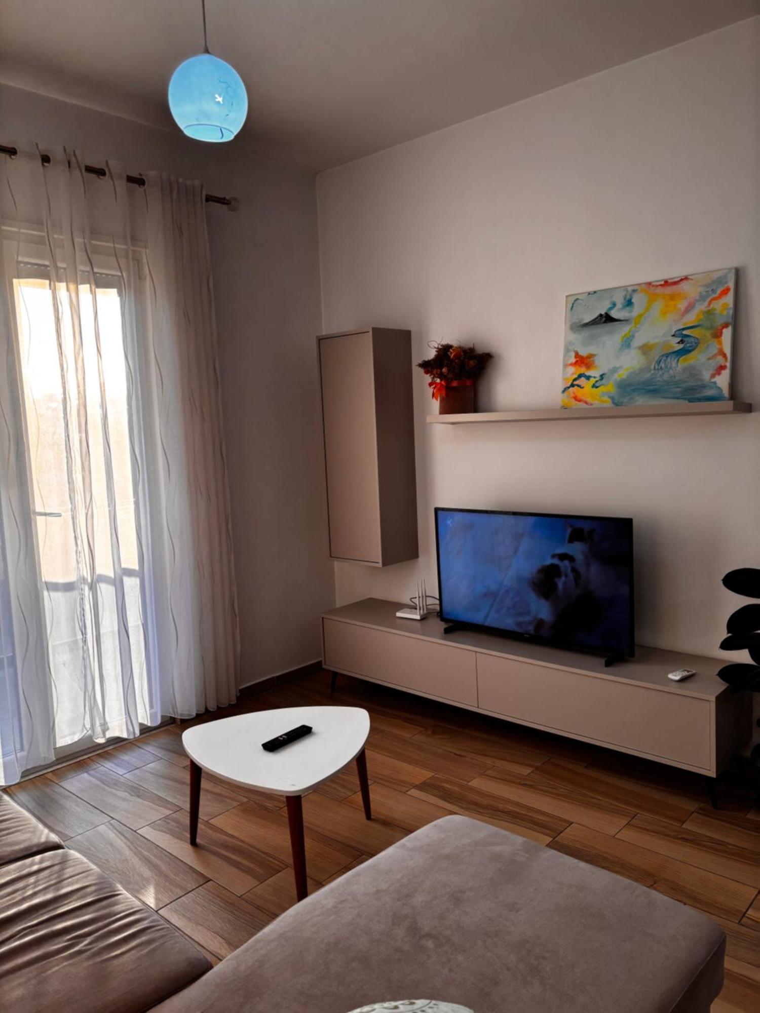 Jon'S Apartment Tiranë Ngoại thất bức ảnh